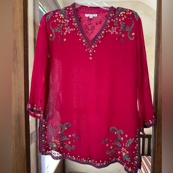anju modi Tops - Fuschia embroidered top